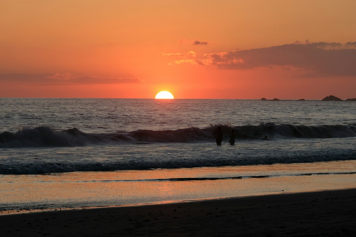 Pacific sunset · illustrative photo